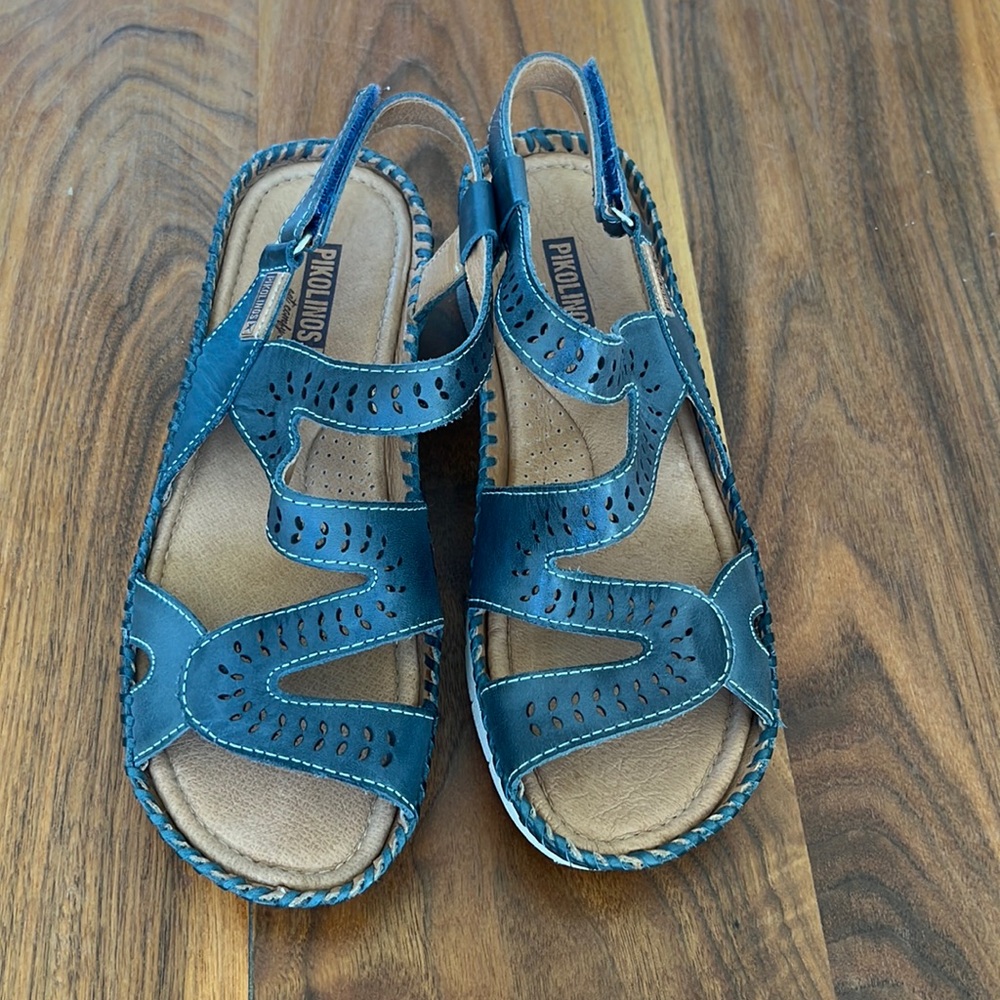 Pikolinos Altea marine blue Spanish leather sandal 36 EU